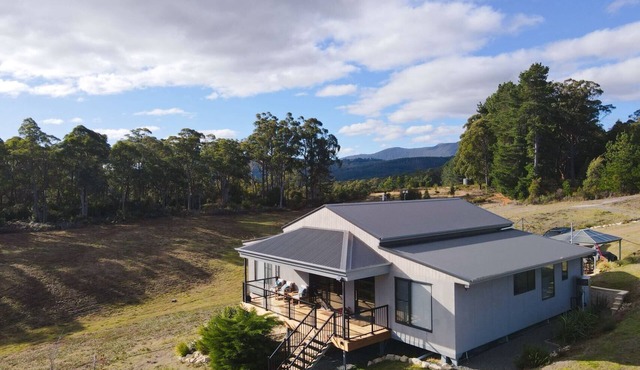Huon Heights Hideaway at Cygnet Coast