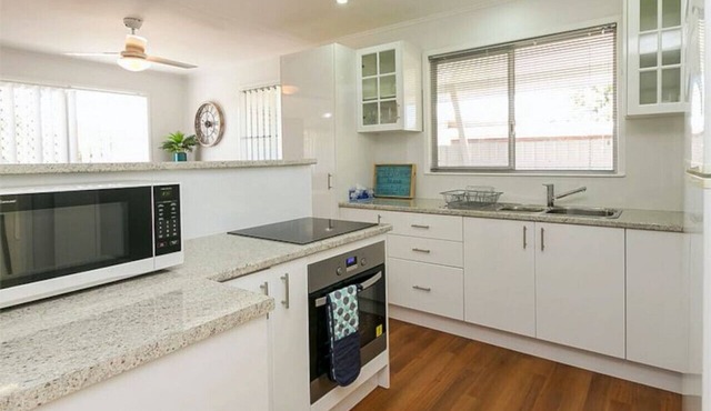 Ideal for Tradies and Families. BBQ, WiFi, Pet friendly
