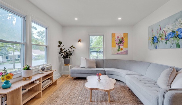 Ideally Located Modern Sanctuary, Newly Renovated in Carrboro