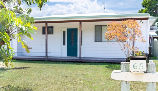 Iluka Sea Star - Bright, Comfortable, Pet-Friendly Holiday Home