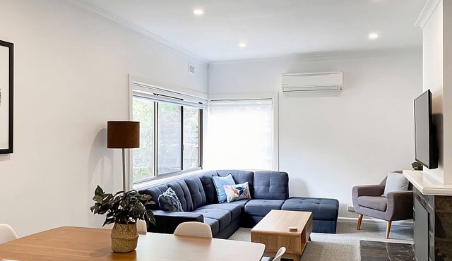 Immaculately prepared property is only 40 metres from the foreshore
