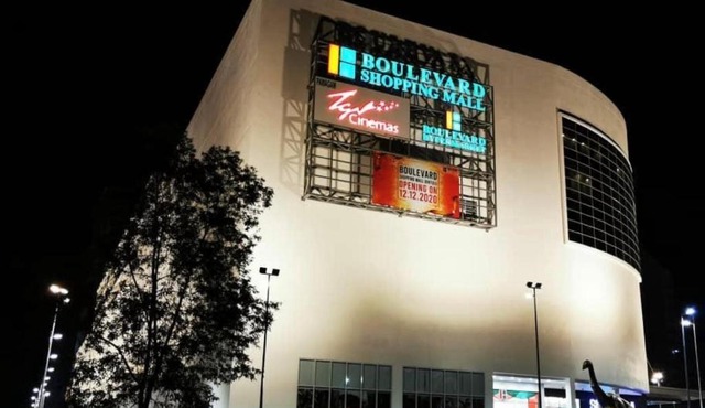 Imperial Boulevard Serviced Apartment Direct Mall Access