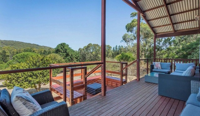 Indlovu Intaba Farm Stay
