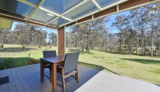 Ironbark Hill Spa Bath Villa 1- Tyrian in Pokolbin