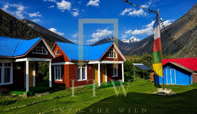 ITW Into The Wild Cottages & Camps