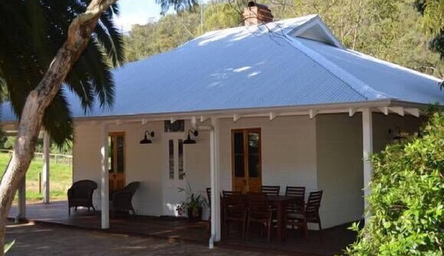 Jacarandas Cottage Bickley Valley
