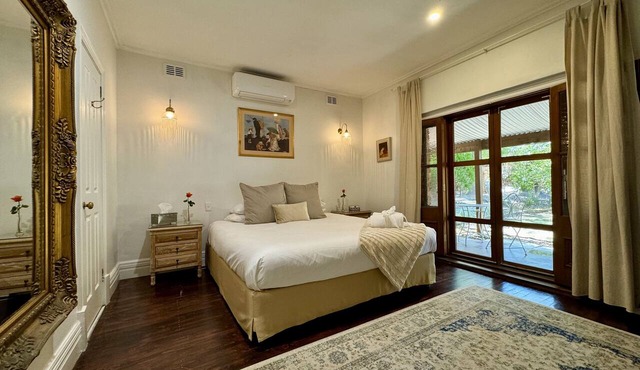 Jacobs Creek Retreat