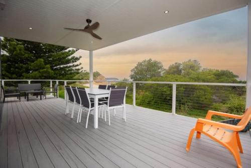 Jenkins Beach House Galwad y mor Call of the Sea