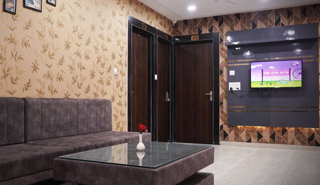 JMC HOTEL S INN