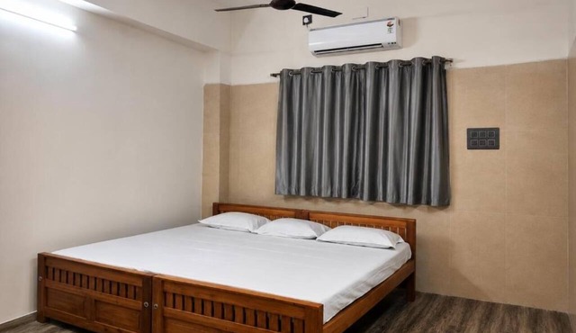 Joy Ac Hall & Rooms