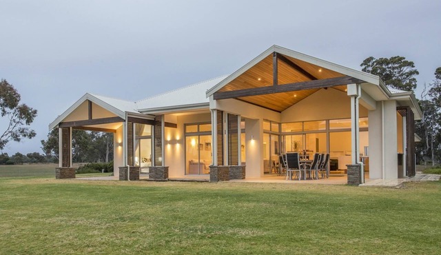Juniper Metricup House - luxury rural retreat