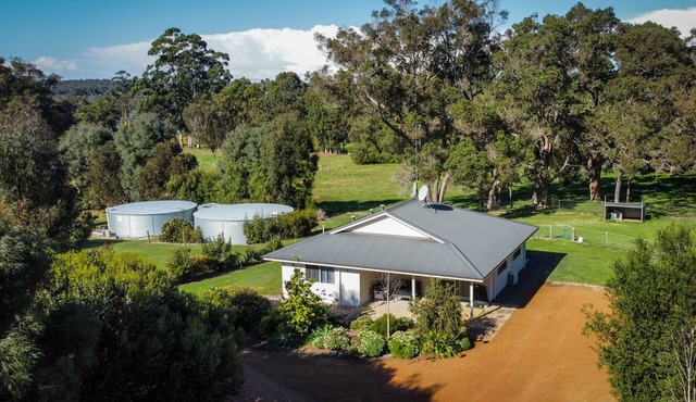 Kalgan Retreat, Pet Friendly Holiday Accommodation