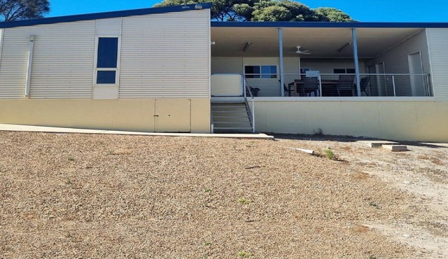 Kangaroo Hollow - Comfortable, Spacious and Affordable