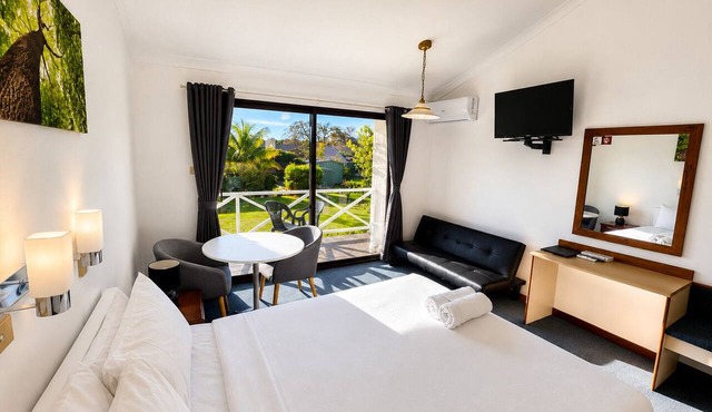Karri Forest Motel