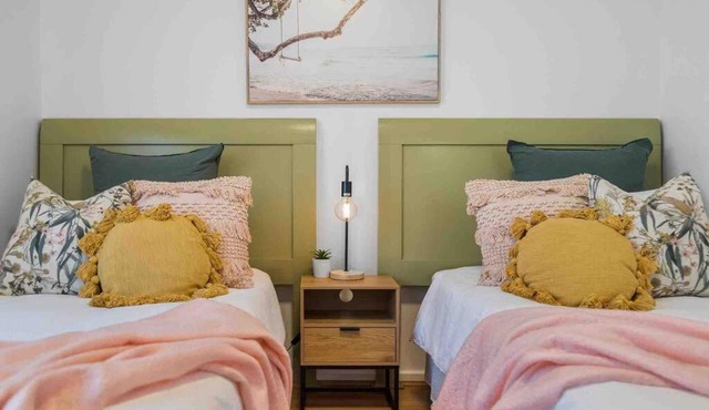 King's Park 2BR CBD Apartment with FREE Parking
