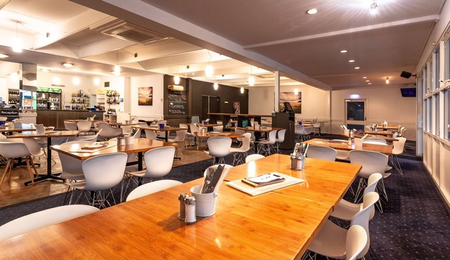 Kingston Hotel