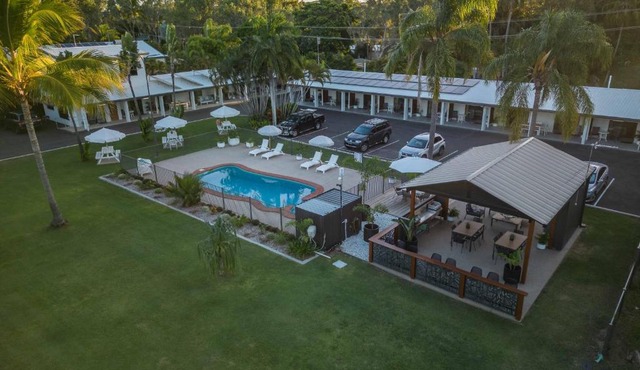 Kinka Palms Motel