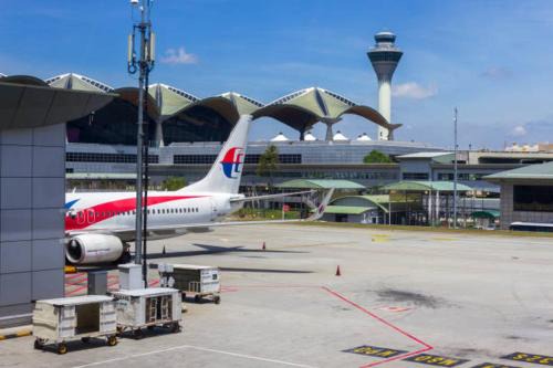KLIA Ehsan Residence Pool View 8 PAX Air-Con Home