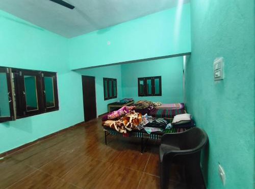 Krishna homestay and restaurant in Tharāli