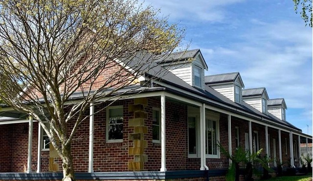 Lady Heleena's At Strahan