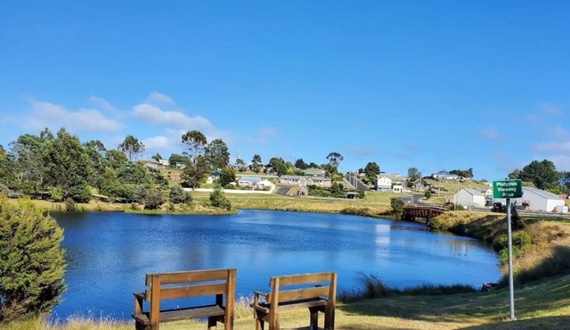 Lakeview 2 at Waratah - Peace and Tranquillity near Cradle Mountain.