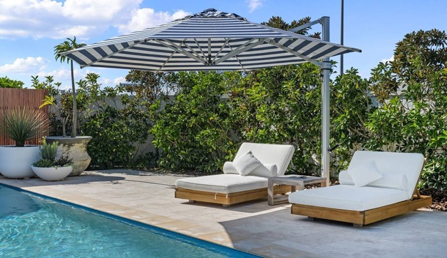 Lambent - Casuarina House