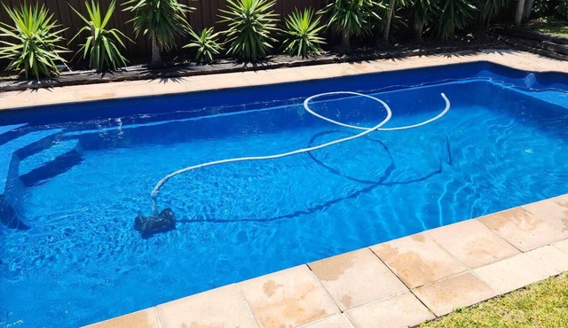 Large Private Beachside House & Cabana With Pool, 190m From Beach!