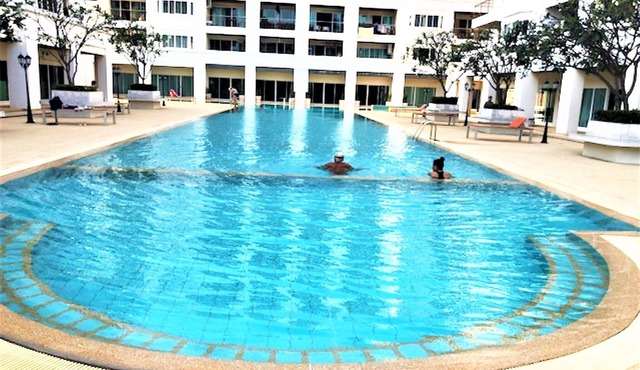Large Studio with Balcony - TW Platinum Suites, Jomtien in Muang Pattaya