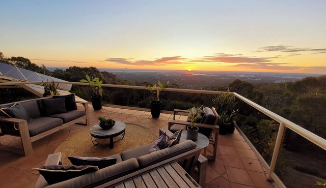 Lascelles Lookout - A Haven On The Hill with uninterrupted views of Perth
