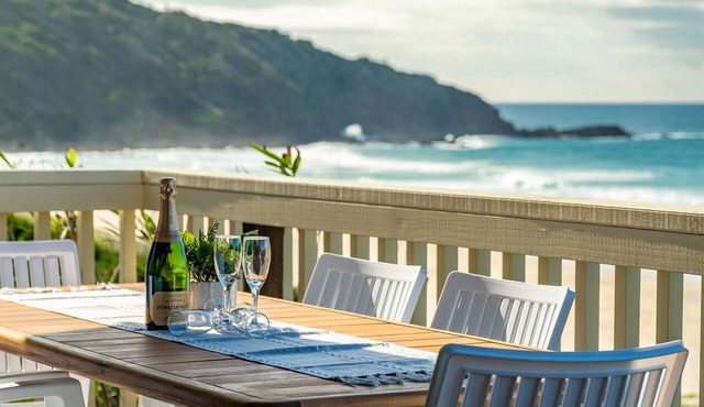 Lawsons at Blueys - Pacific Palms Holidays