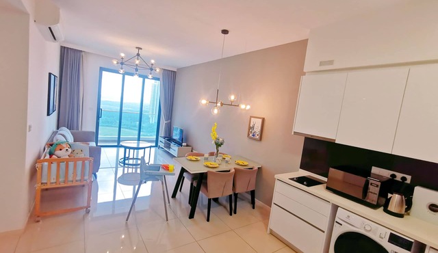 Legoland-Hapi Moon Light Families Space-2B2R-8pax Nice Pool Garden View @ Elysia in Iskandar Puteri