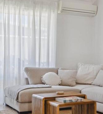Light & Bright Pet Friendly Beachside Haven in Old Dawesville