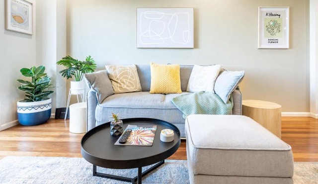 Light Resort Style Haven in Darling Harbour