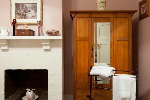 Linfield Cottage