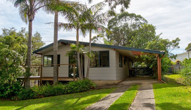 Lockhart Leafy Cottage