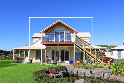 Logans Beach Apartments - The Loft