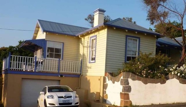 Lotti's House in the heart of historic Albany