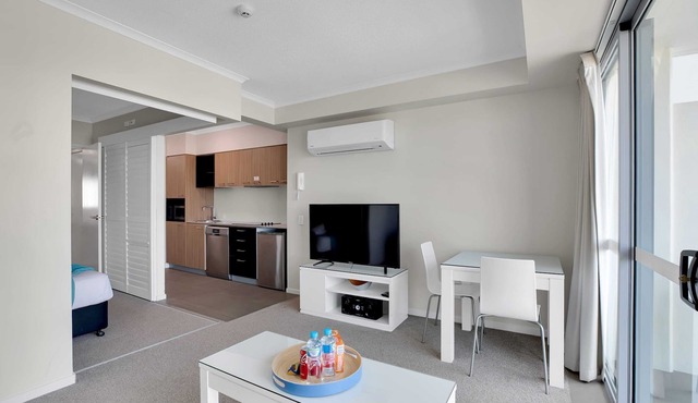 Lovely 1-bedroom in the Heart of Mackay w/Pool