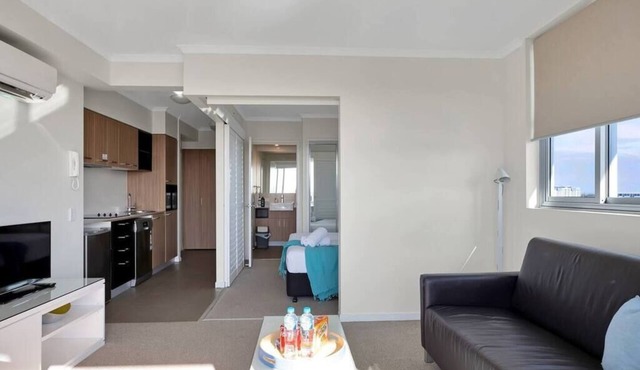 Lovely 1-bedroom in the Heart of Mackay w/Pool