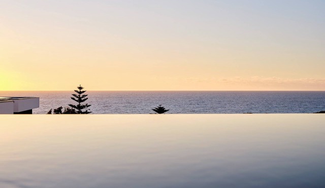 Luxe 3-Storey Oceanfront Retreat