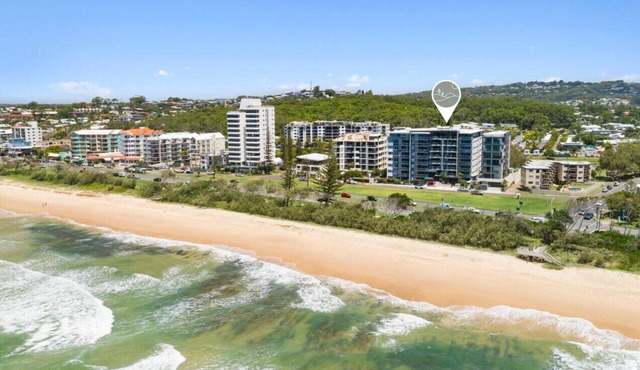 Luxe beachfront Apt @ Beach Life