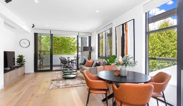 Luxe Living | Instaworthy city views from rooftop!
