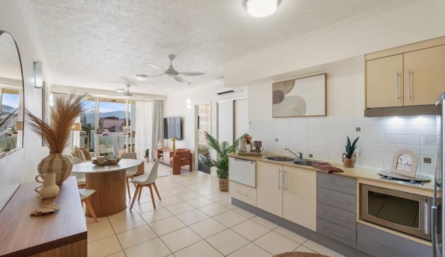Luxurious City Centre Apartment, Space and Style