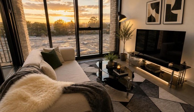 Luxurious Stylish Courtyard View near Olympic Park