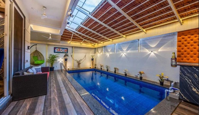 Luxury 6BHK Villa with Private Pool and Jacuzzi Near Candolim in Nerul