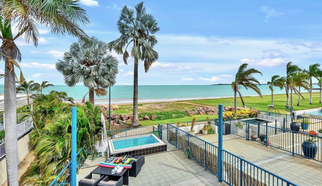 Luxury Beachfront Villa | 5★ Location, Pool, Views