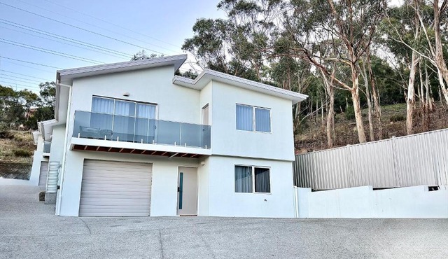 Luxury Lenah Valley Retreat, Minutes to MONA & CBD