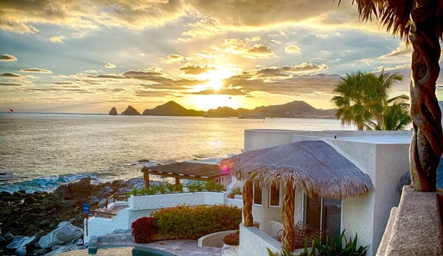 Luxury Oceanfront Villa in Cabo San Lucas in Cabo San Lucas
