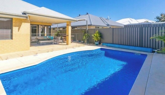 Luxury Swan Valley Escape | Pool, games, BBQ, 5BR