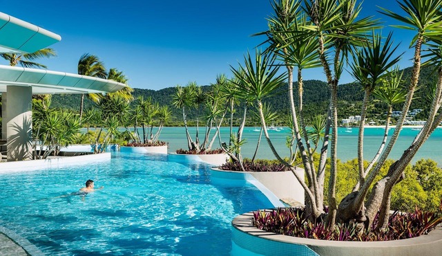 Luxury Villas Aqua (With Car Parking)